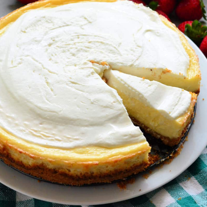 New York cheesecake with sour cream.