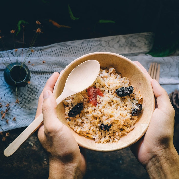 Cold rice in a bowl.