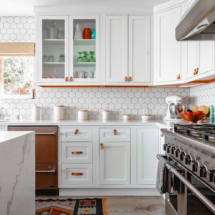 Bright and white modern kitchen